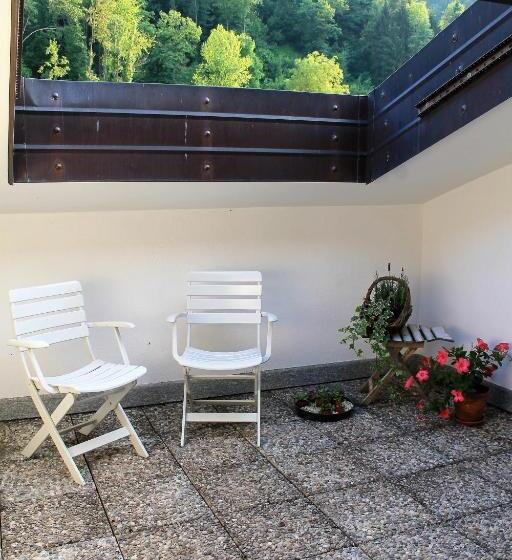 ベッドアンドブレックファースト La Masca