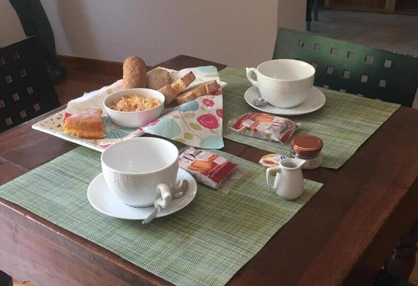 ベッドアンドブレックファースト La Masca