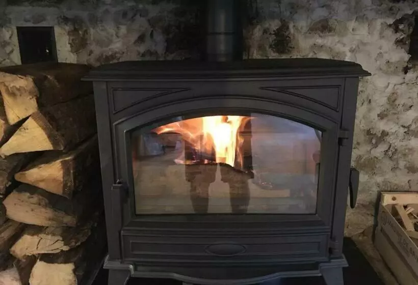 Aamiaismajoitus (B&B) Les Fermes De Kercadoret