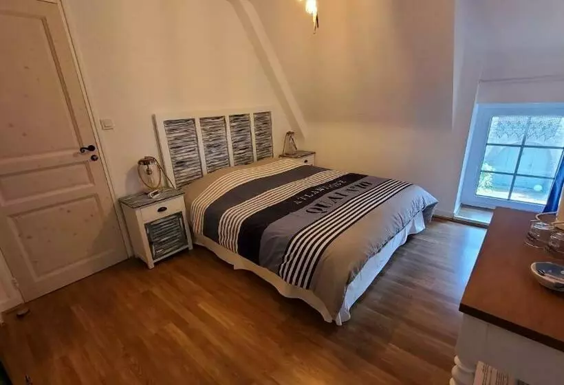 Aamiaismajoitus (B&B) Les Fermes De Kercadoret