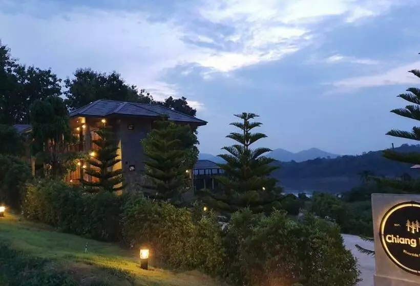 Chiang Klong Riverside Resort
