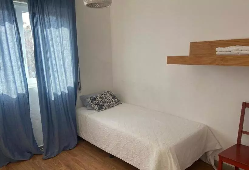 ユースホステル Eskama Guest House