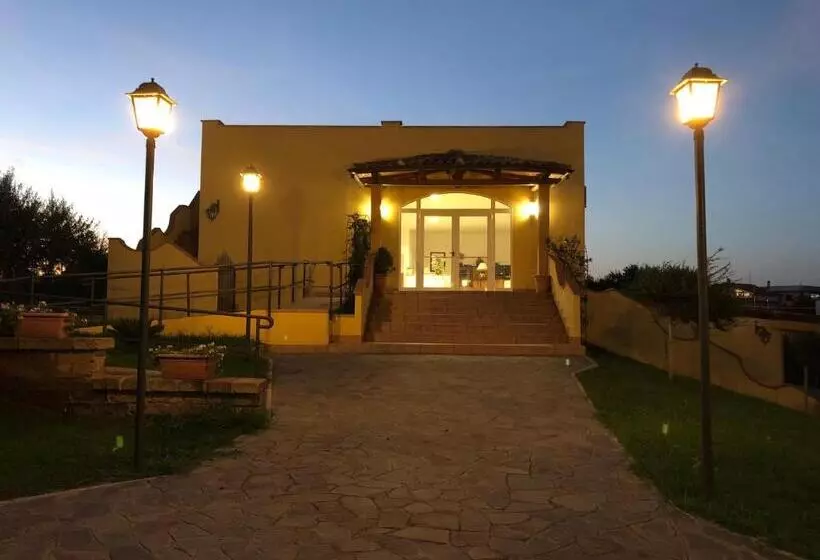 ホテル Agriturismo Lo Zafferano