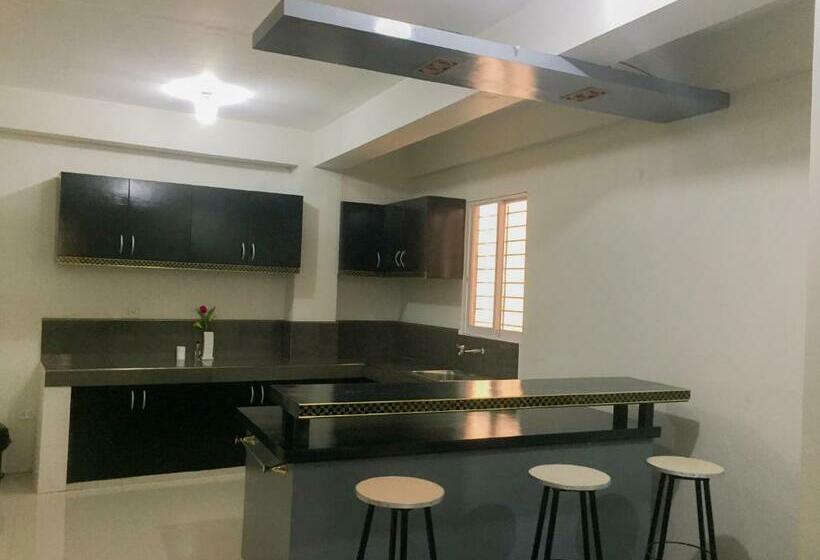 מלון כמוסות Sleepadz Capsule Beds Dormitel In Magsaysay Ave Naga