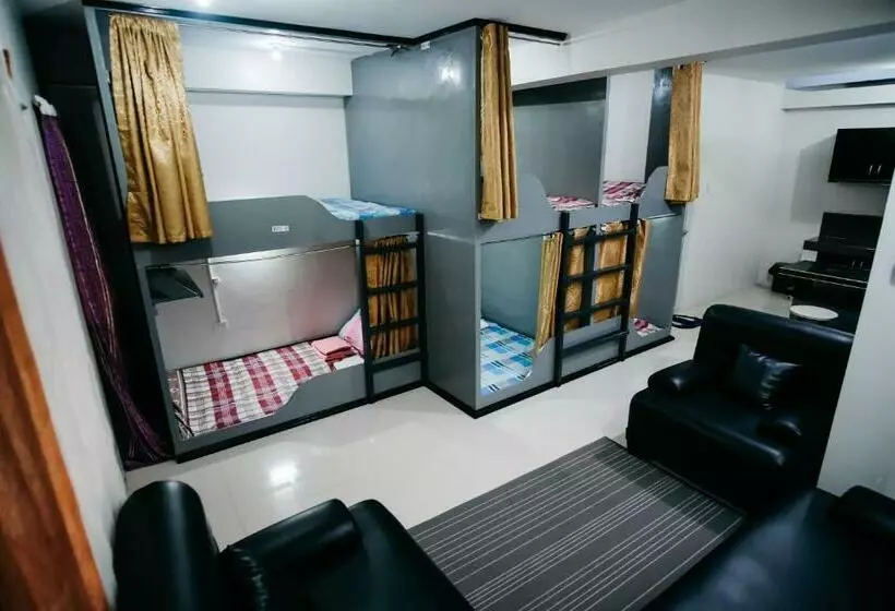 هتل کپسول Sleepadz   Capsule Beds Dormitel In Magsaysay Ave Naga