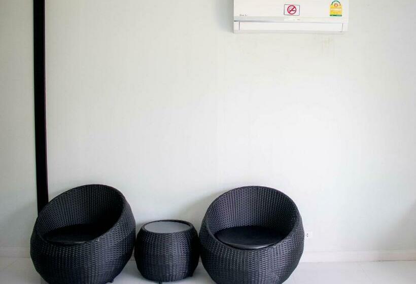 Mae On Village Resort