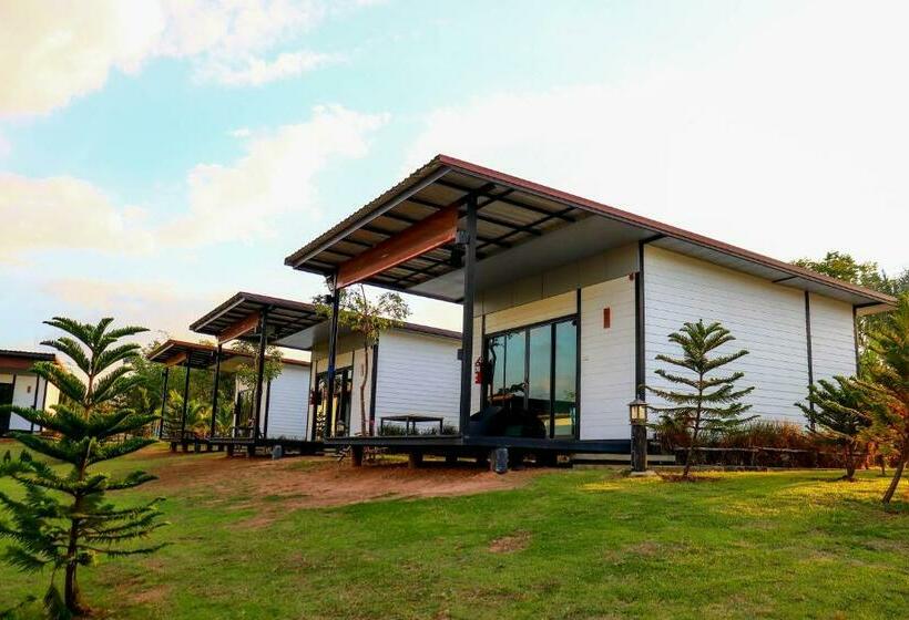 Mae On Village Resort