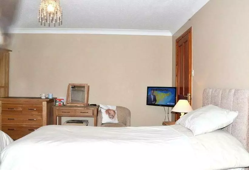 Nutstile Farm Bed And Breakfast