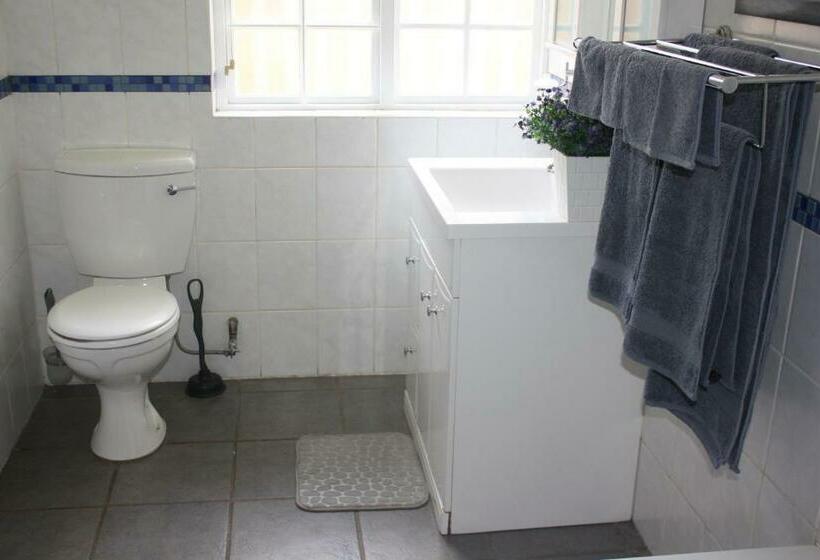 Pensão Arum Lily Guest Rooms