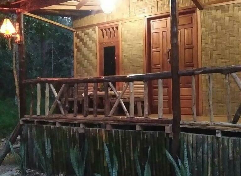 بنسيون Bukit Lawang Landak River Guest House