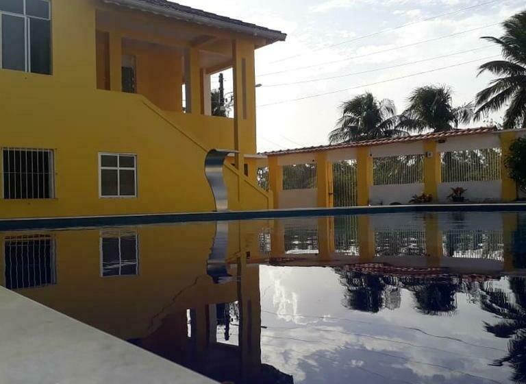 پانسیون Suítes Soure