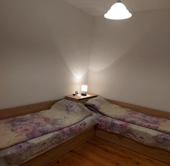 پانسیون Vasi Apartments