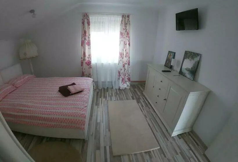 Aamiaismajoitus (B&B) Casa Sannicolau