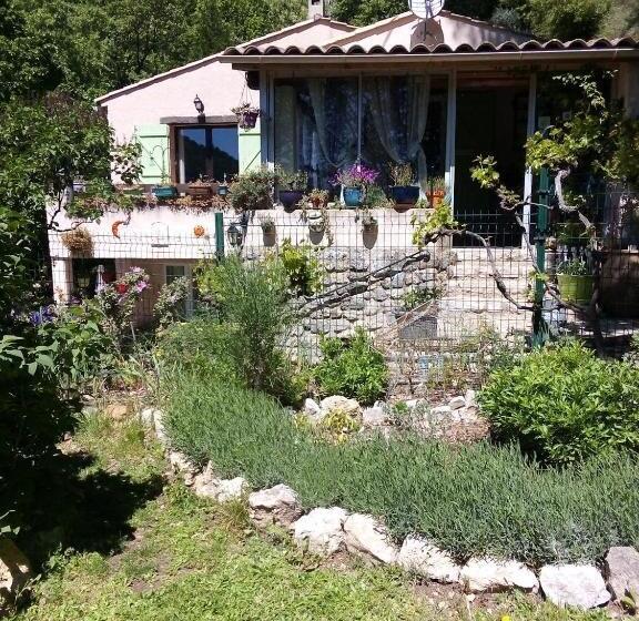 مبيت وإفطار Le Vallon De Bargemon