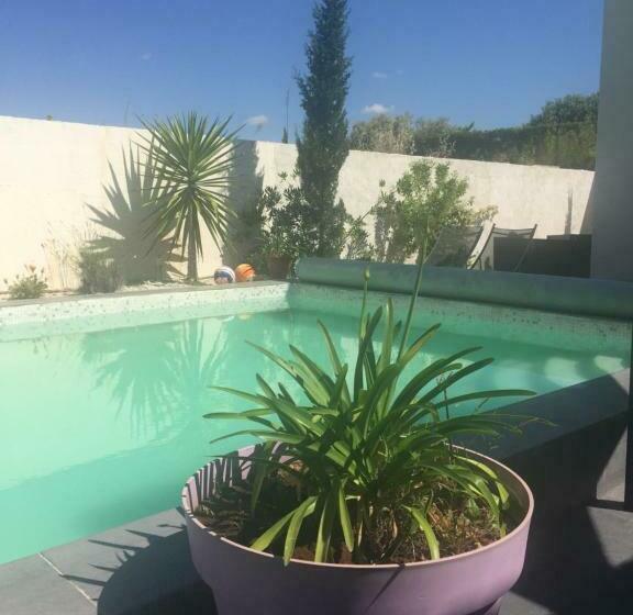 צימר Villa Des Romieux