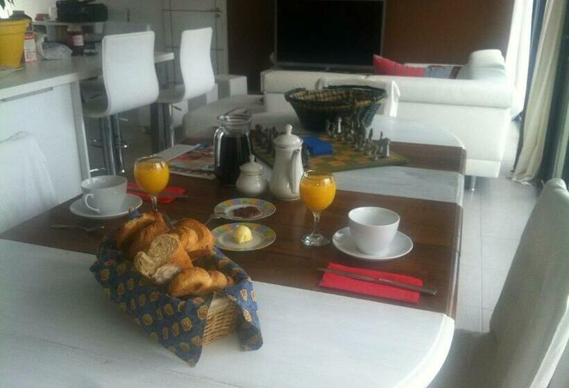 צימר Villa Des Romieux