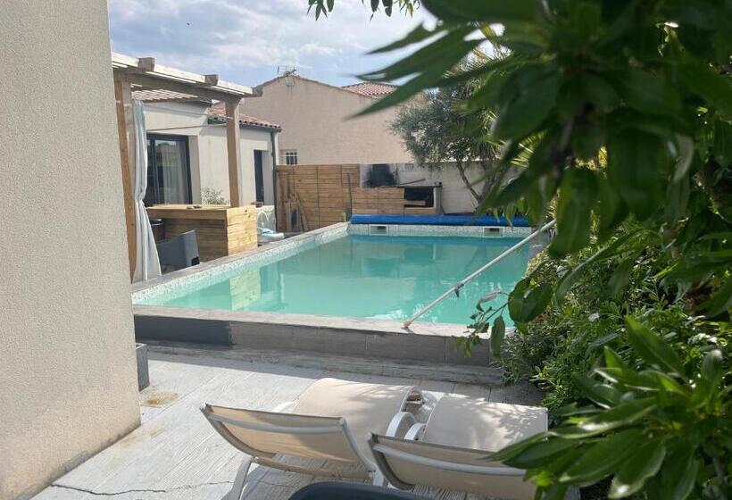 צימר Villa Des Romieux