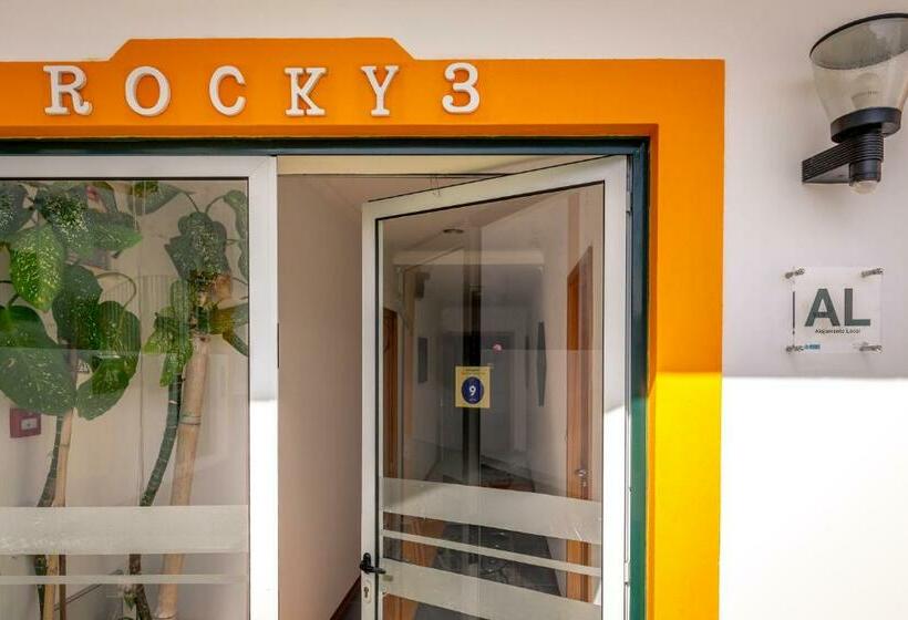 هاستل Rocky3