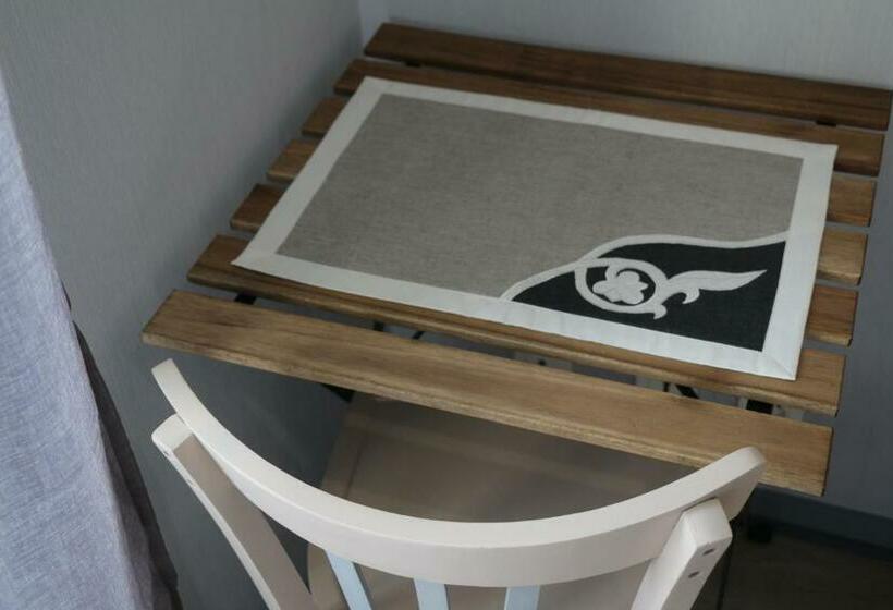 مبيت وإفطار Chambres Et Table D’hôtes Le Barret