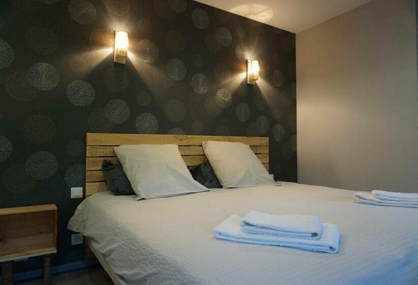 مبيت وإفطار Chambres Et Table D’hôtes Le Barret