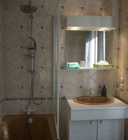 مبيت وإفطار Chambres Et Table D’hôtes Le Barret