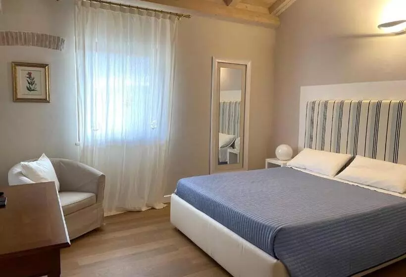 Hotelli I Casali Di Colle Monte