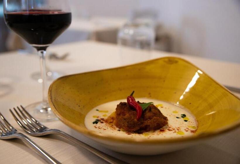 호텔 I Casali Di Colle Monte