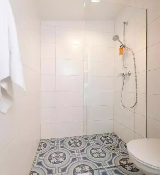 ホテル Zum Sigismund   Kiss & Sleep