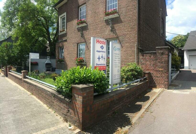 فندق صغير Dormitorium Kaarst Wohnraum Auf Zeit