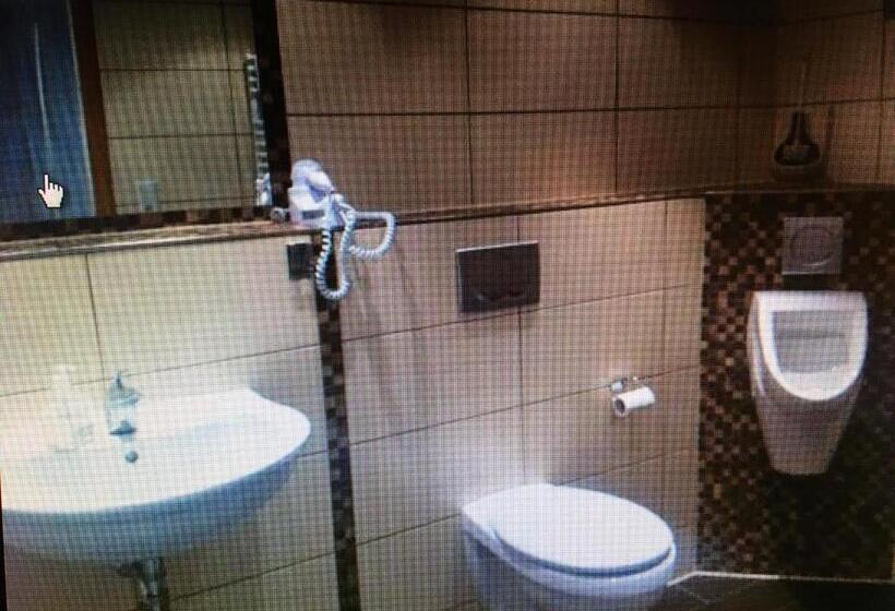 فندق صغير Dormitorium Kaarst Wohnraum Auf Zeit