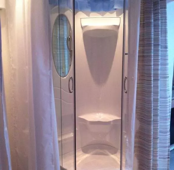 Retkeilymaja Dormitorium Kaarst Wohnraum Auf Zeit