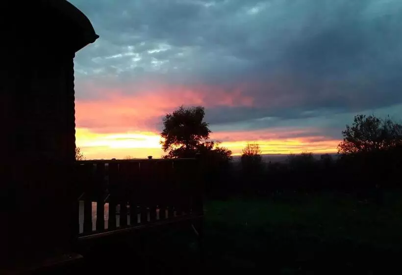 Aamiaismajoitus (B&B) La Roulotte De L Ami Nature