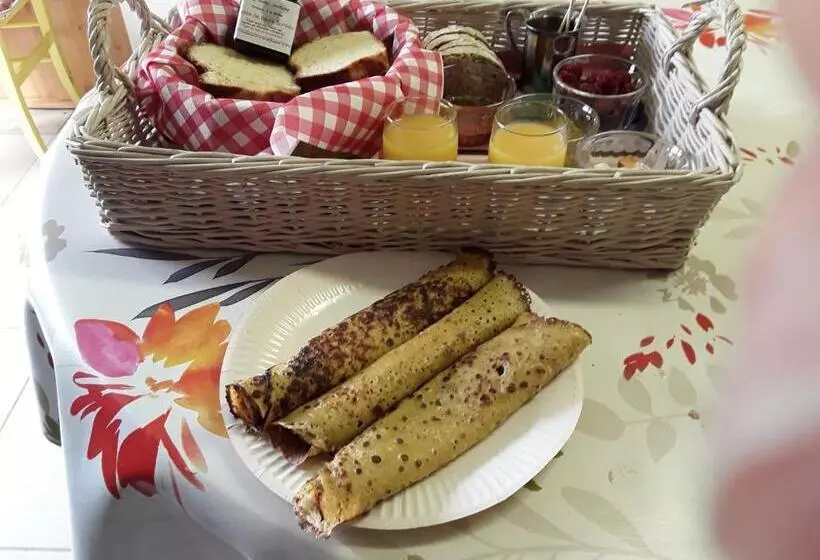 Aamiaismajoitus (B&B) La Roulotte De L Ami Nature