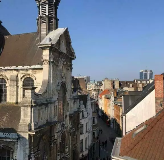 تختخواب و صبحانه Olives