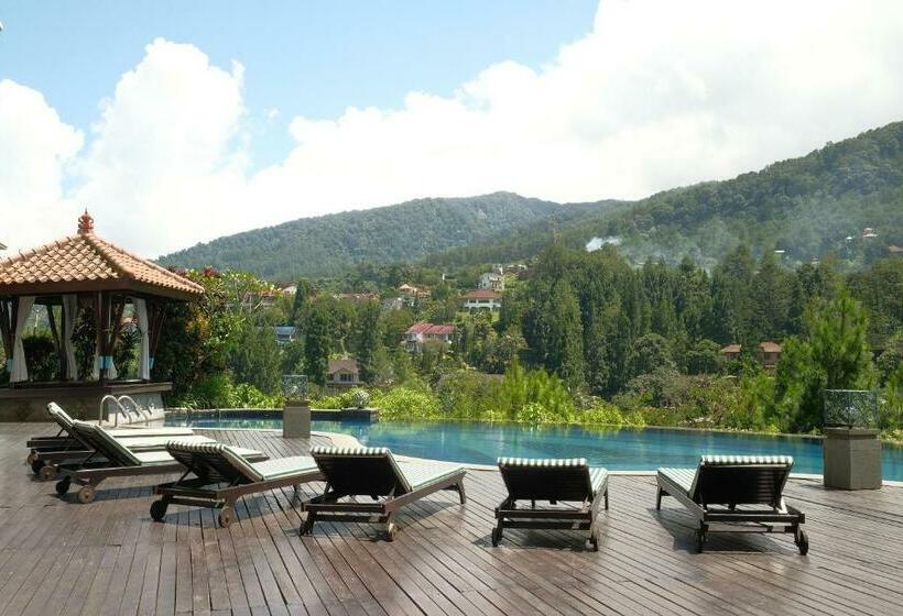 Szálloda The Grand Hill Resort