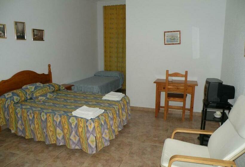 פנסיון Habitaciones Los Caños