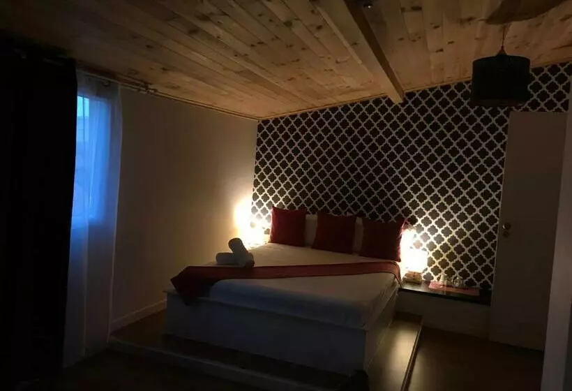 پانسیون Tejos House