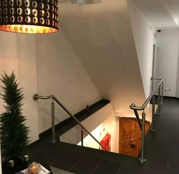 پانسیون Tejos House