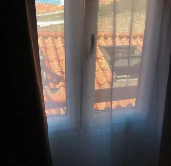 پانسیون Tejos House