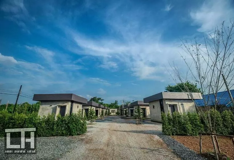 ペンション The Loft House Sakaeo