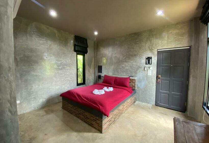 Pensão The Loft House Sakaeo