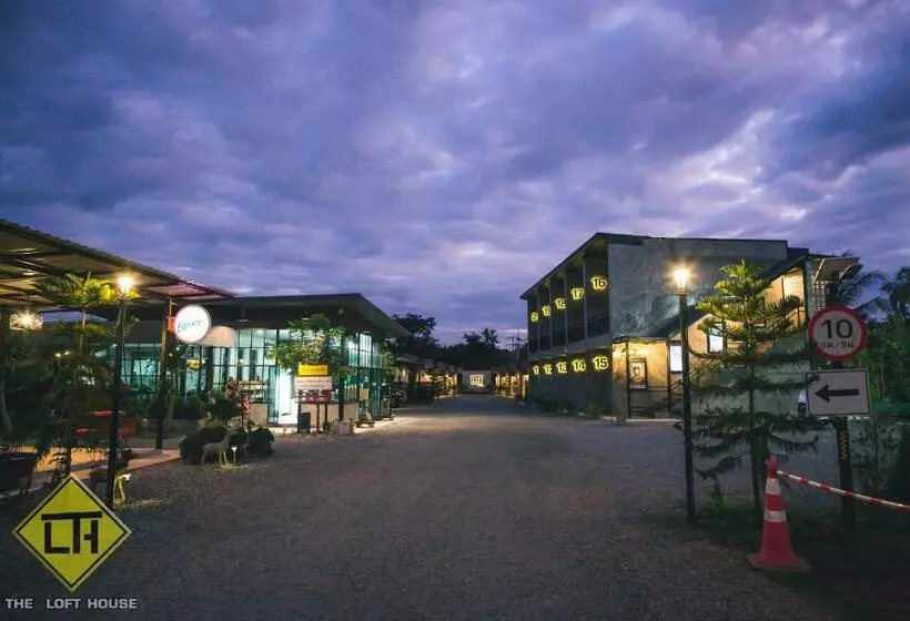 ペンション The Loft House Sakaeo