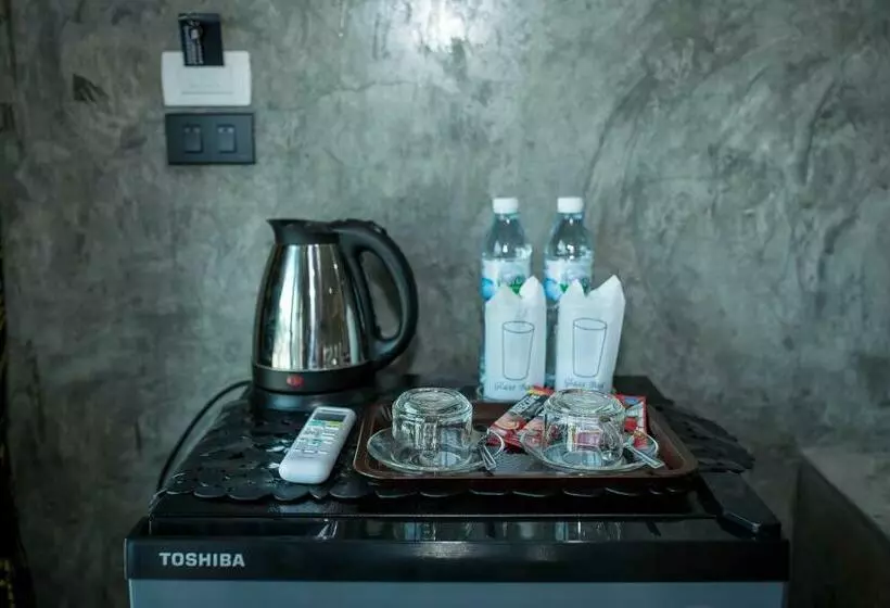 ペンション The Loft House Sakaeo