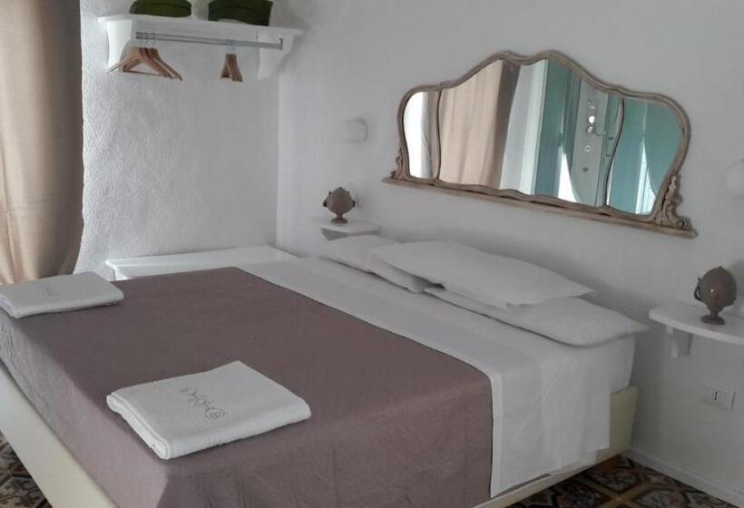 بنسيون Vico Degli Ebrei Rooftop Jacuzzi Self Check In