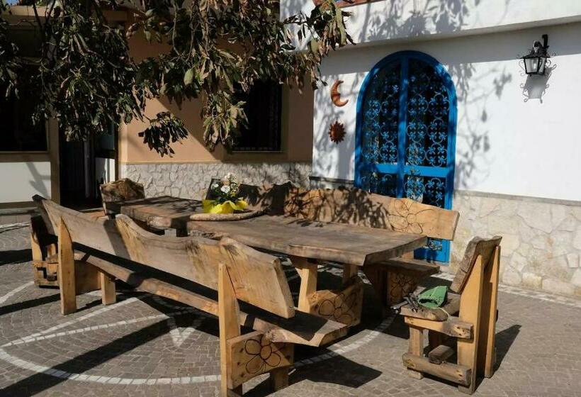 تختخواب و صبحانه Lemontree House Bacoli