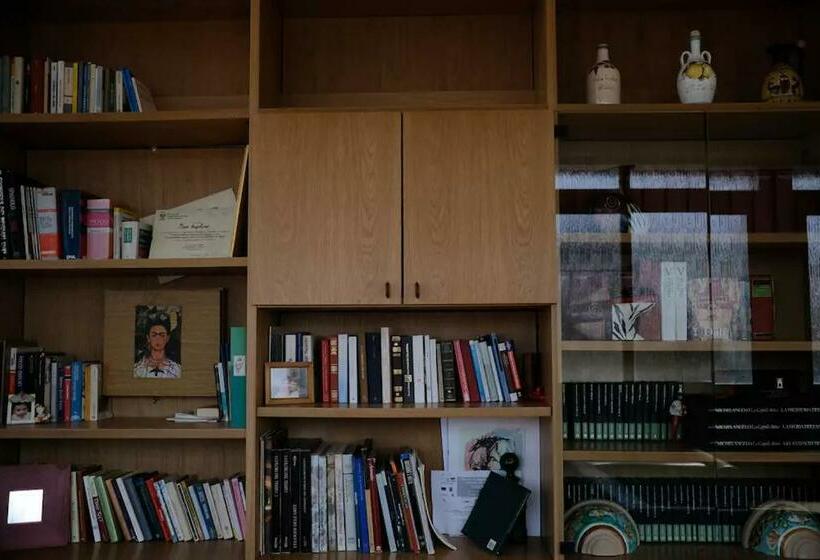 تختخواب و صبحانه Lemontree House Bacoli