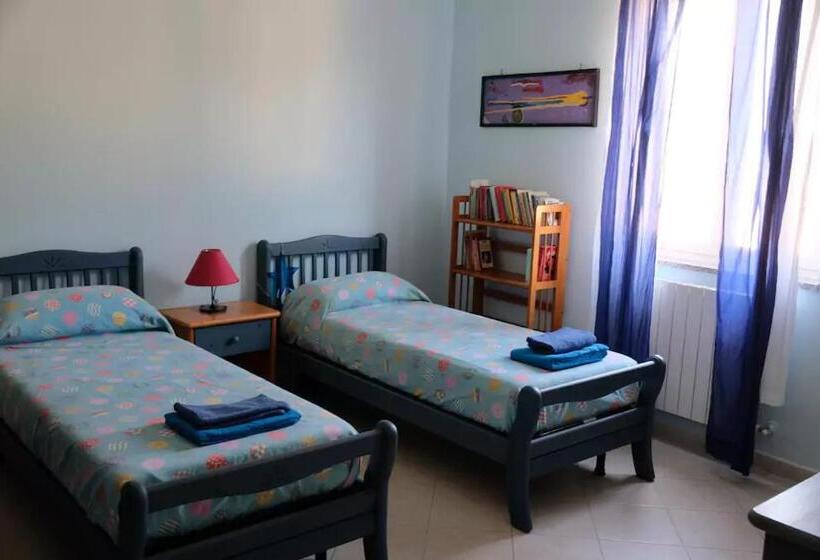 تختخواب و صبحانه Lemontree House Bacoli