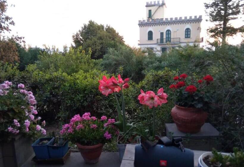 تختخواب و صبحانه Lemontree House Bacoli