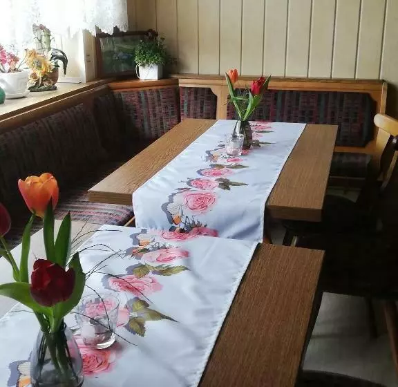 ベッドアンドブレックファースト Zur Alten Eiche