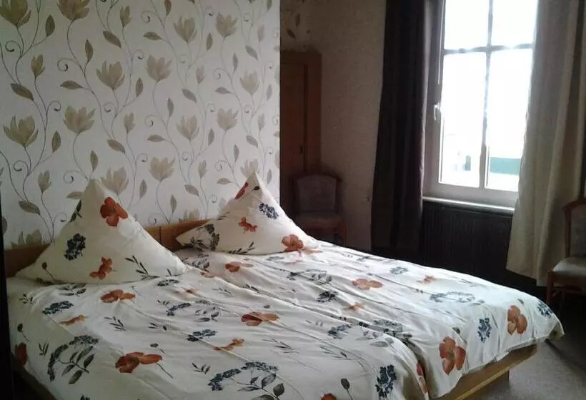 ベッドアンドブレックファースト Zur Alten Eiche